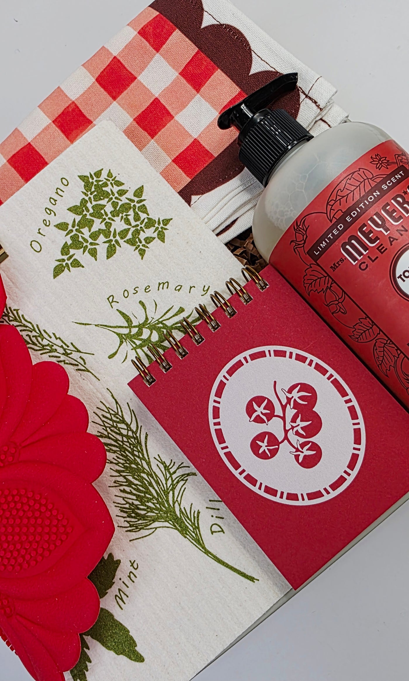 Tomato Garden Kitchen Essentials Box