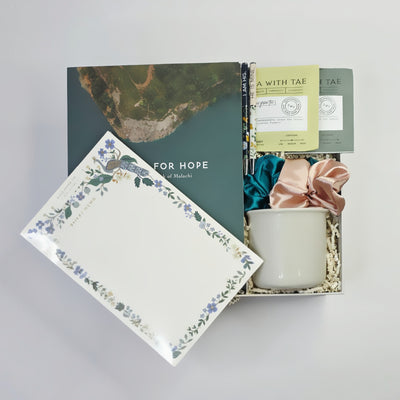 Waiting for Hope – Devotional Gift Box