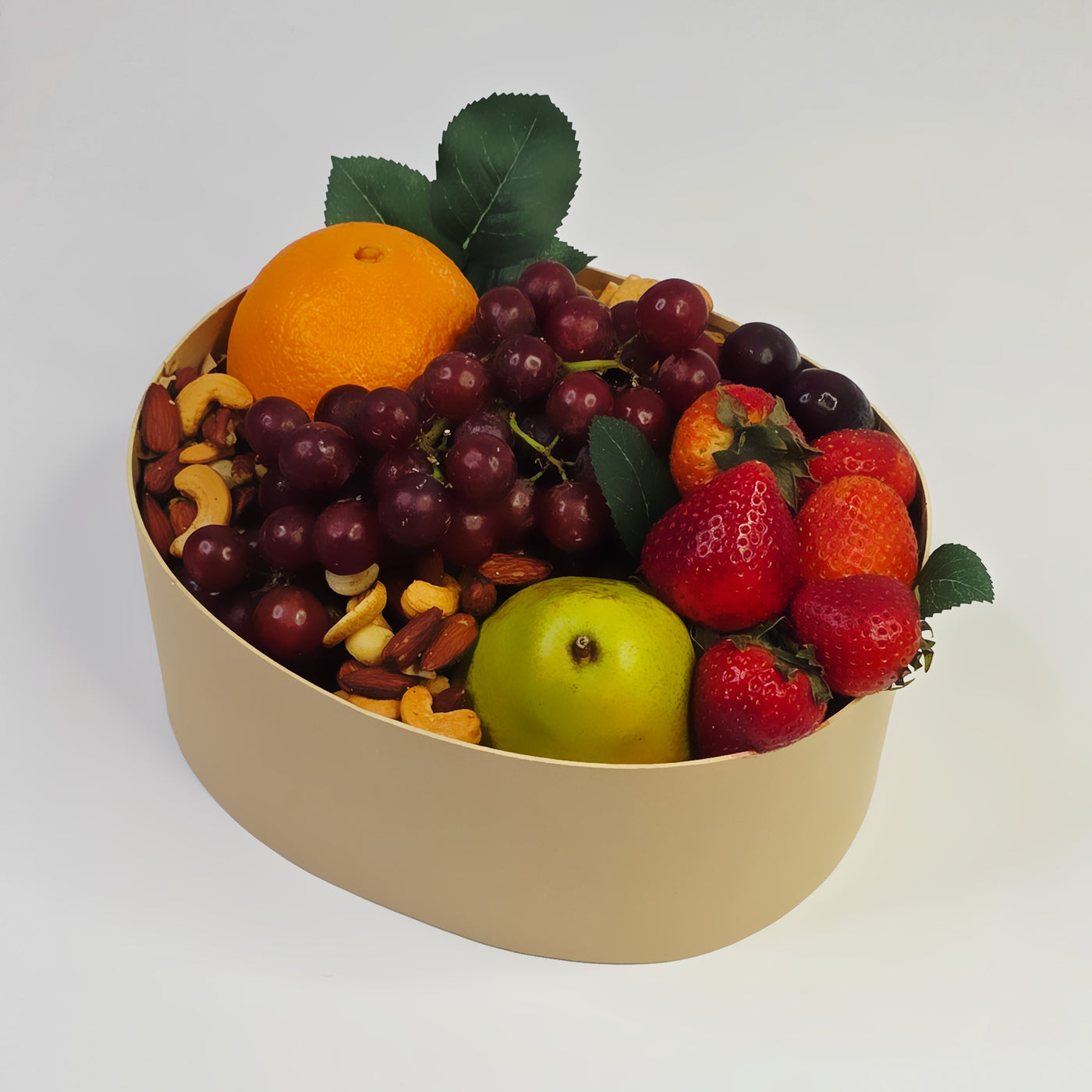 🍊 Harvest Medley – Fruit & Nut Basket
